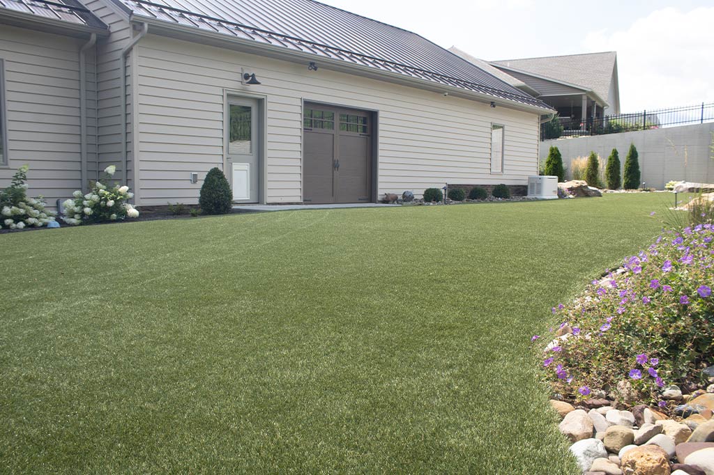 Berlin Backyard - troyer residence 1