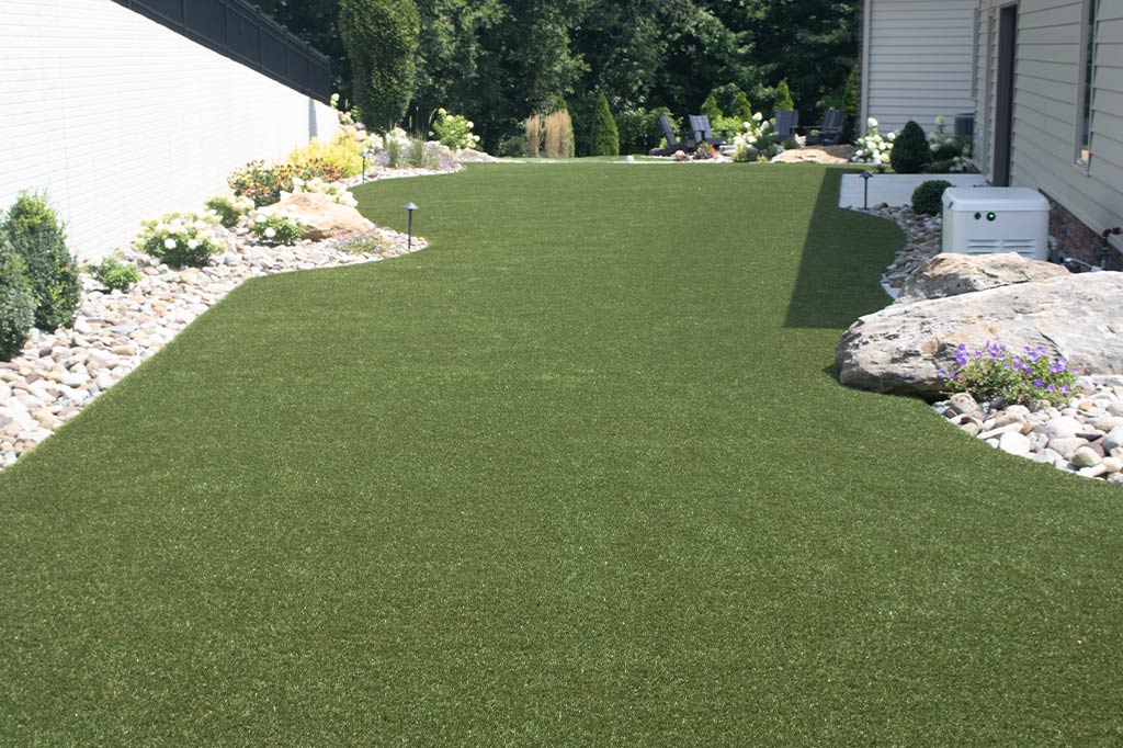Berlin Backyard - troyer residence 6