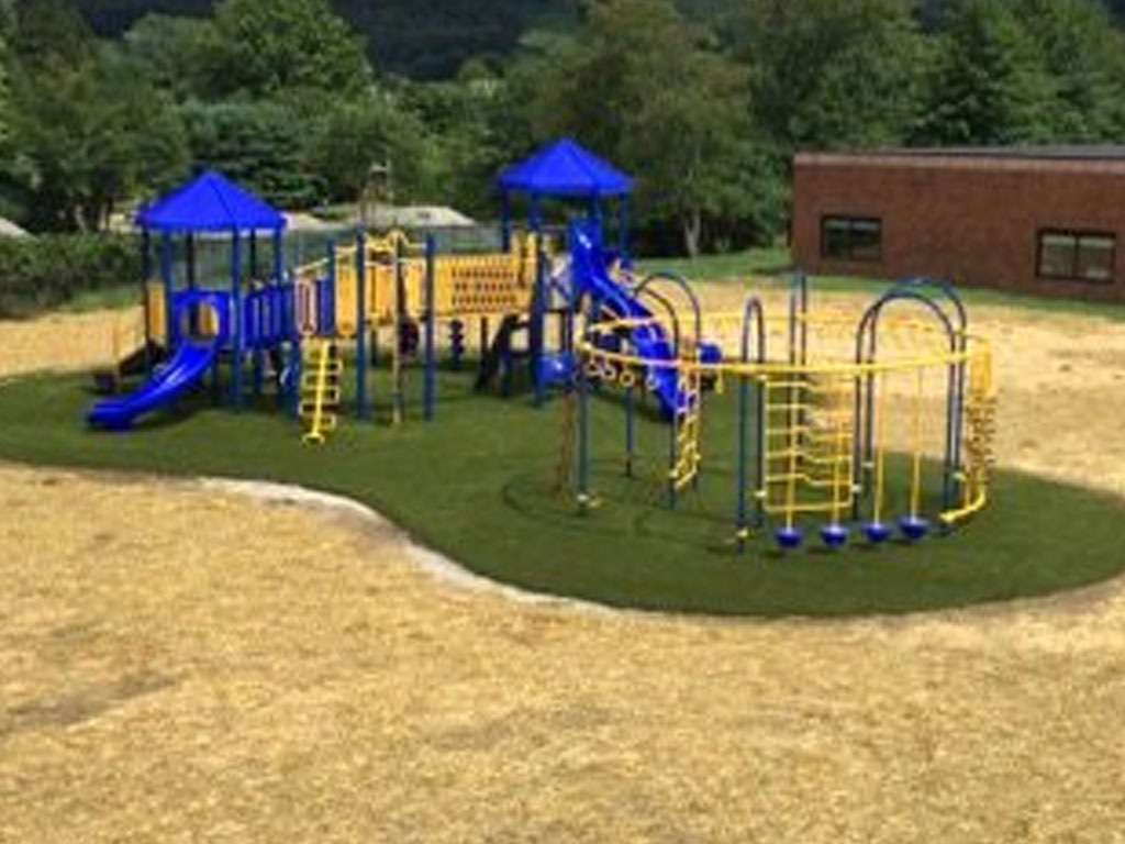 School District Loves Playground Grass - playgroundgrass ohio school district 2